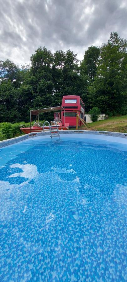 Insolite Bus Anglais Le Buckinghambus Saint-Philbert-sur-Risle Eksteriør bilde